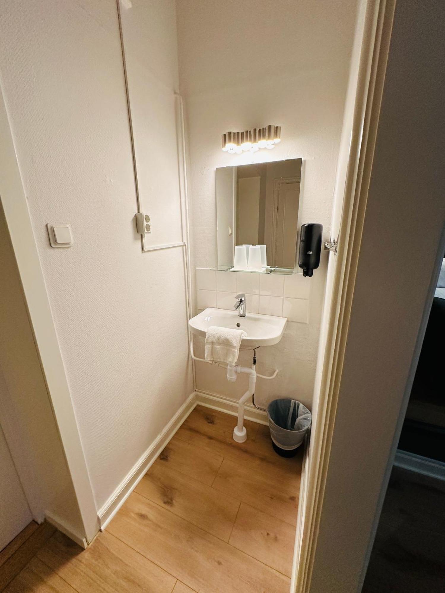 Vattengraendens Vandrarhem & Hotel Norrkoping Ruang foto