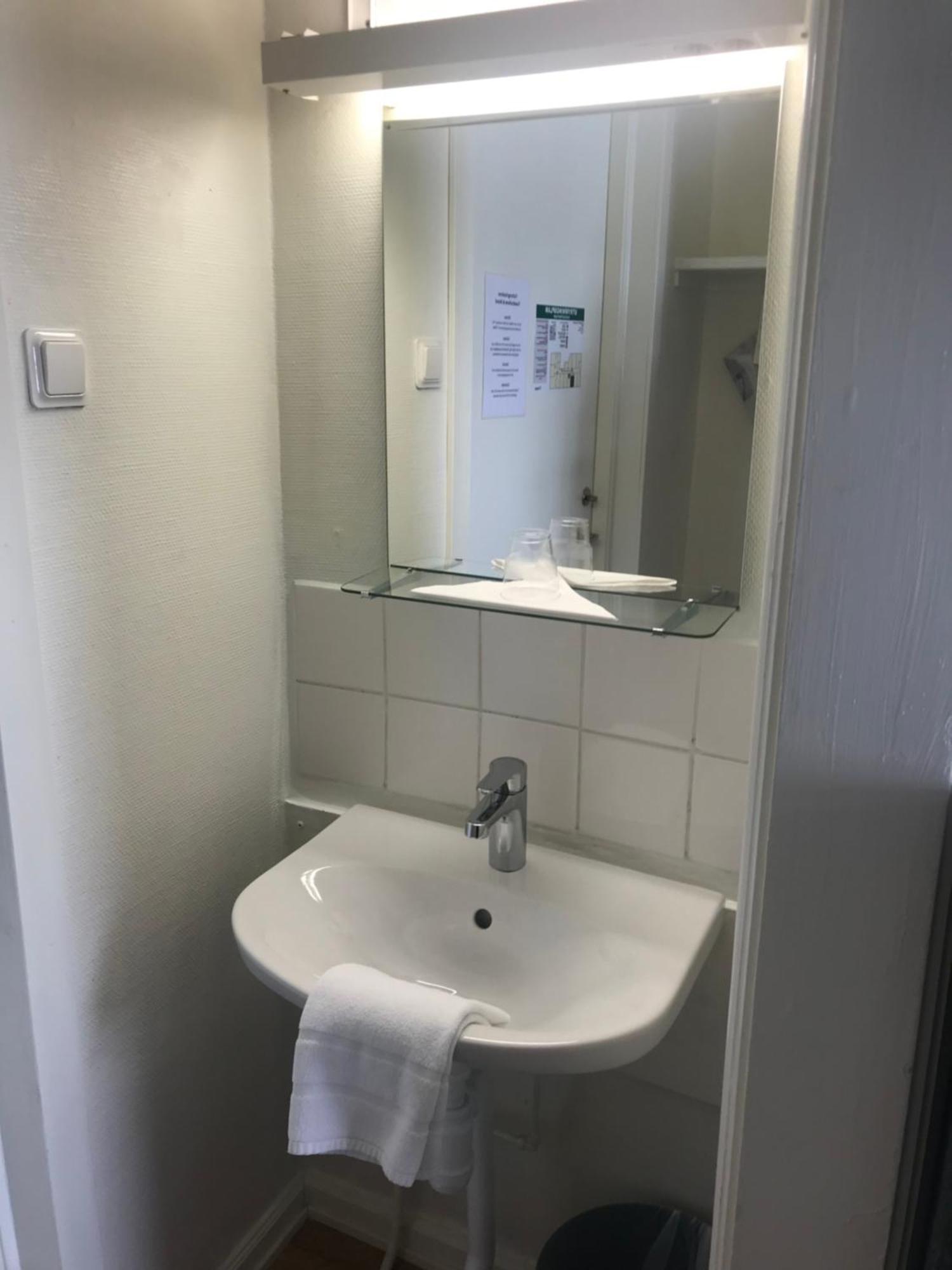 Vattengraendens Vandrarhem & Hotel Norrkoping Ruang foto