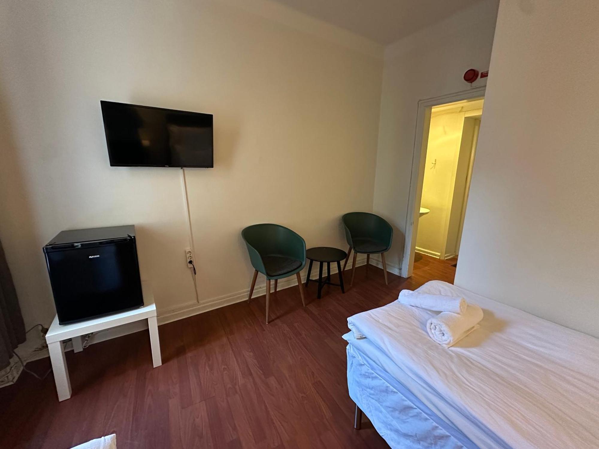 Vattengraendens Vandrarhem & Hotel Norrkoping Bagian luar foto